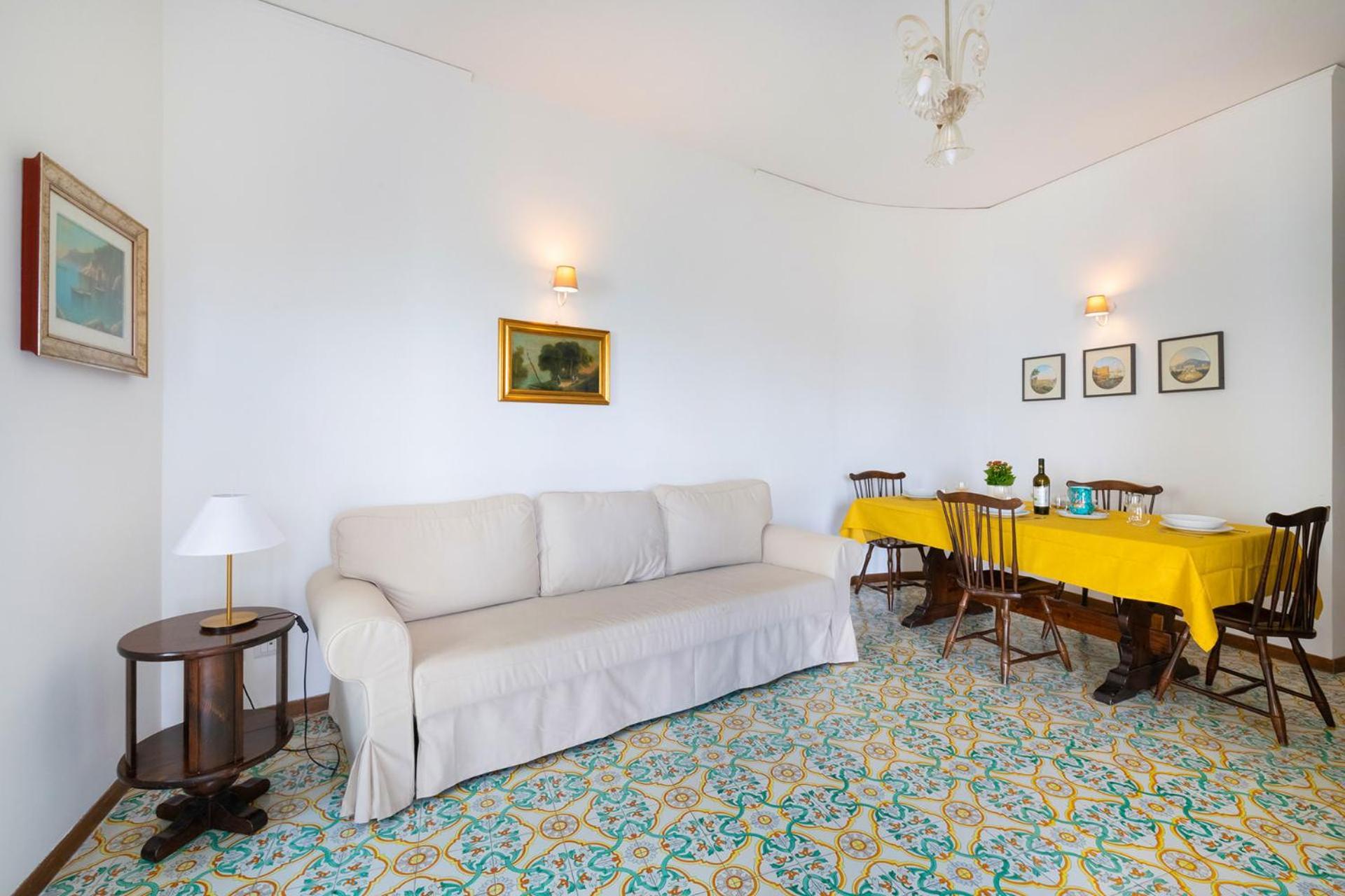 Casa Bellis *